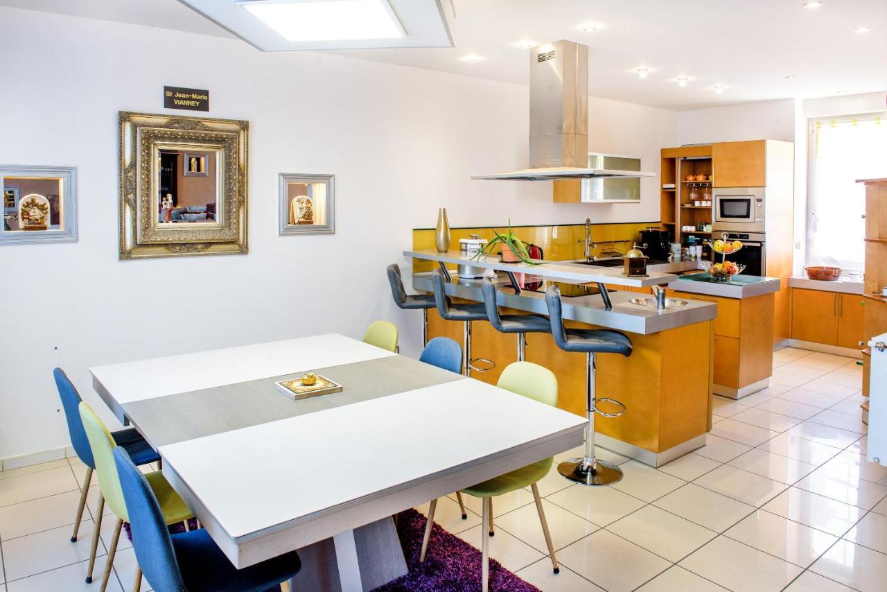 La Sainte Famille Hotel Lourdes Ngoại thất bức ảnh