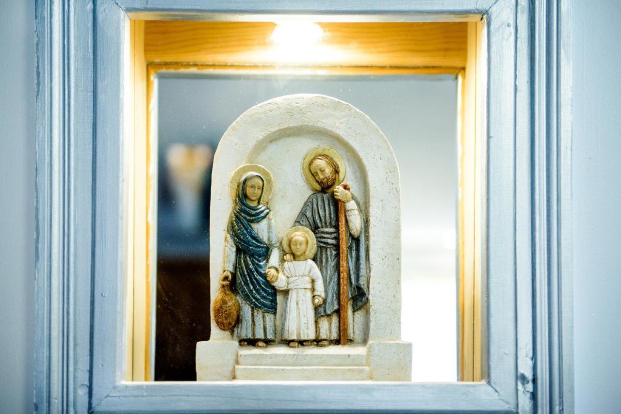 La Sainte Famille Hotel Lourdes Ngoại thất bức ảnh