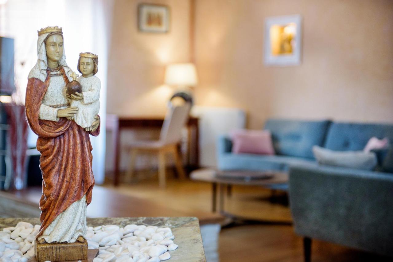 La Sainte Famille Hotel Lourdes Ngoại thất bức ảnh